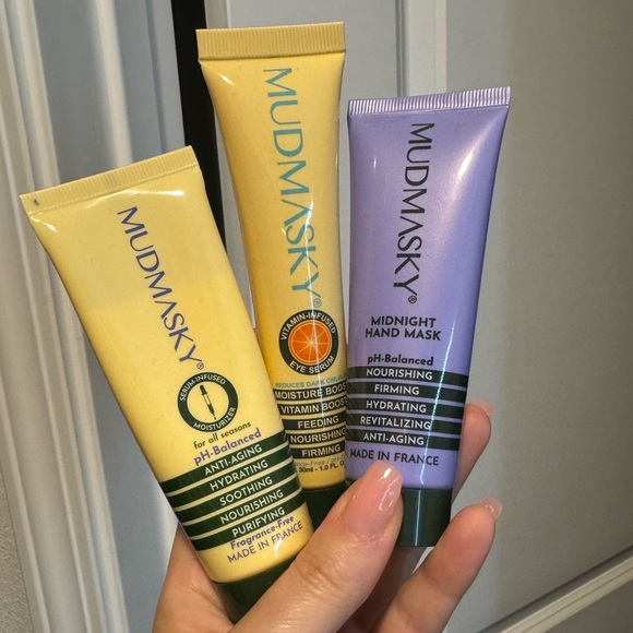 mudmasky Other - Mudmasky Skincare Trio - Eye serum,
Hand, Moisturizer (sold as set of 3)
